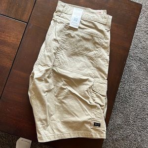 Levi khaki shorts